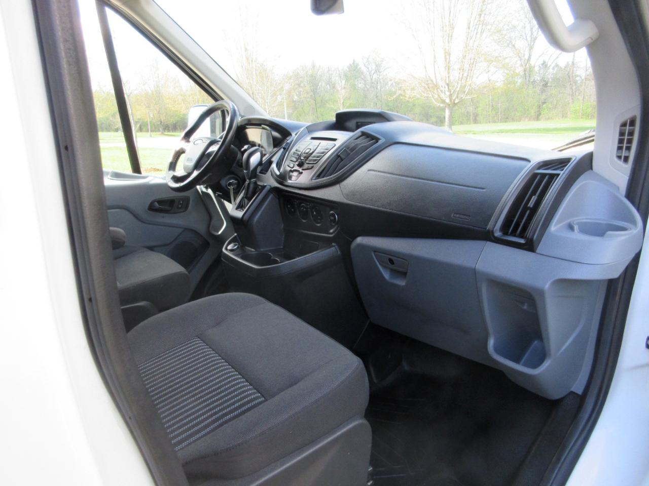 Ford Transit Van T-350 148" Med Rf 9500 GVWR Sliding RH Dr 2019