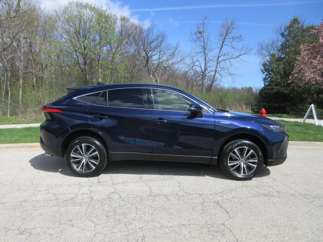 Toyota Venza LE AWD (Natl) 2021