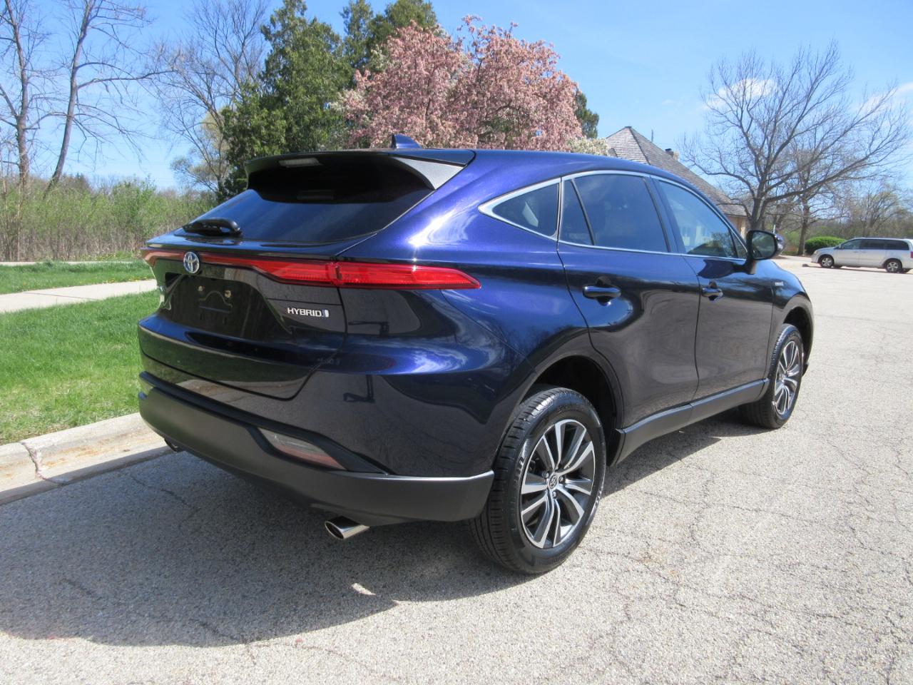 Toyota Venza LE AWD (Natl) 2021