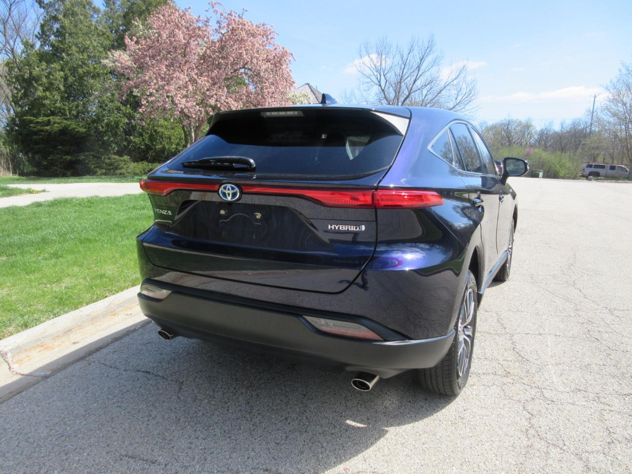 Toyota Venza LE AWD (Natl) 2021