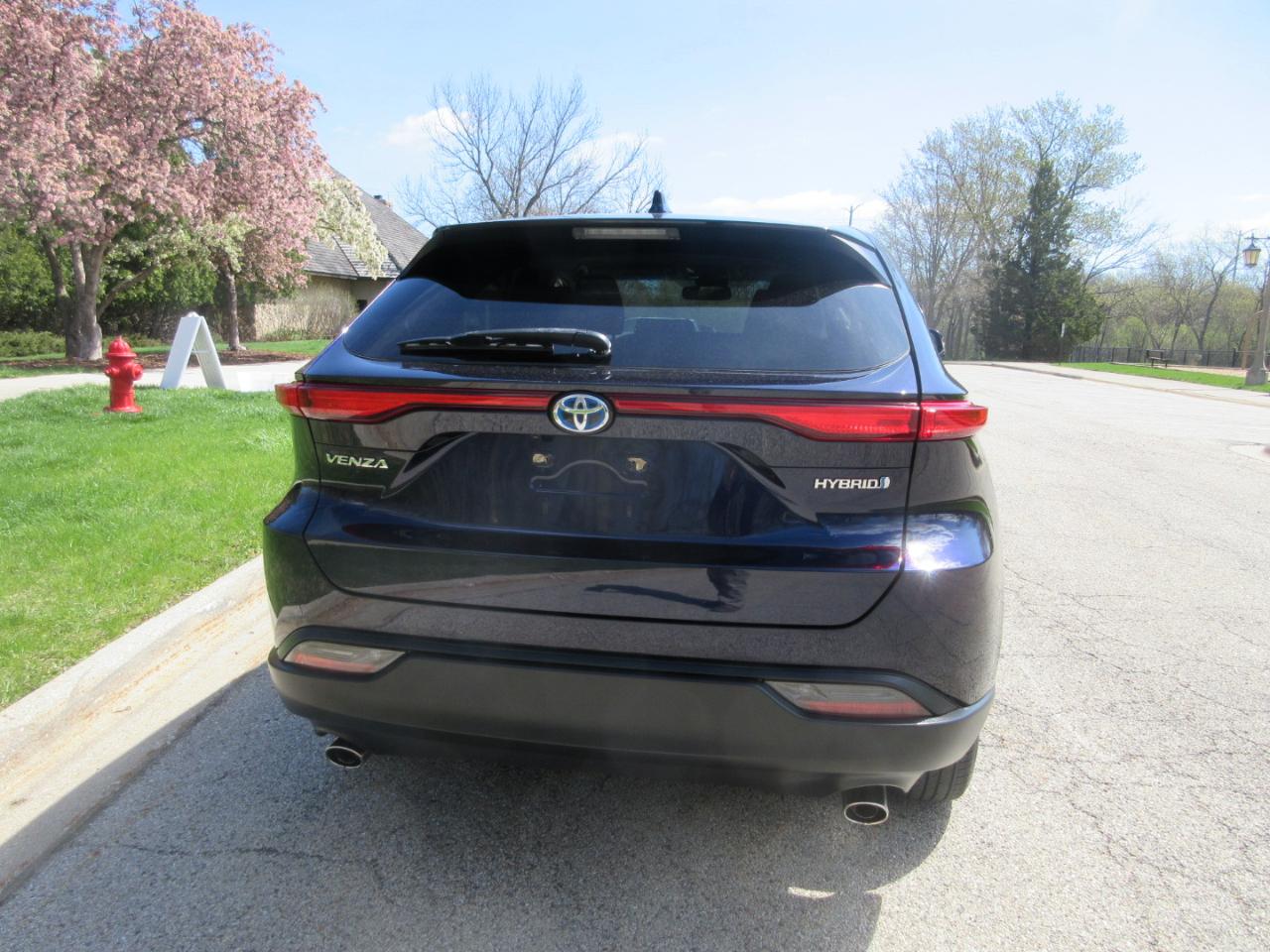 Toyota Venza LE AWD (Natl) 2021