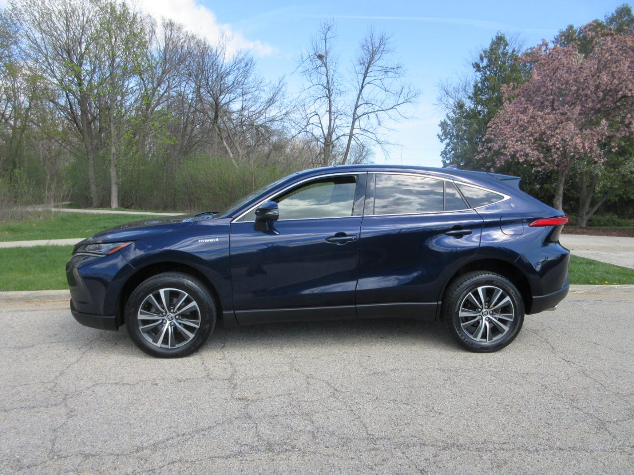 Toyota Venza LE AWD (Natl) 2021