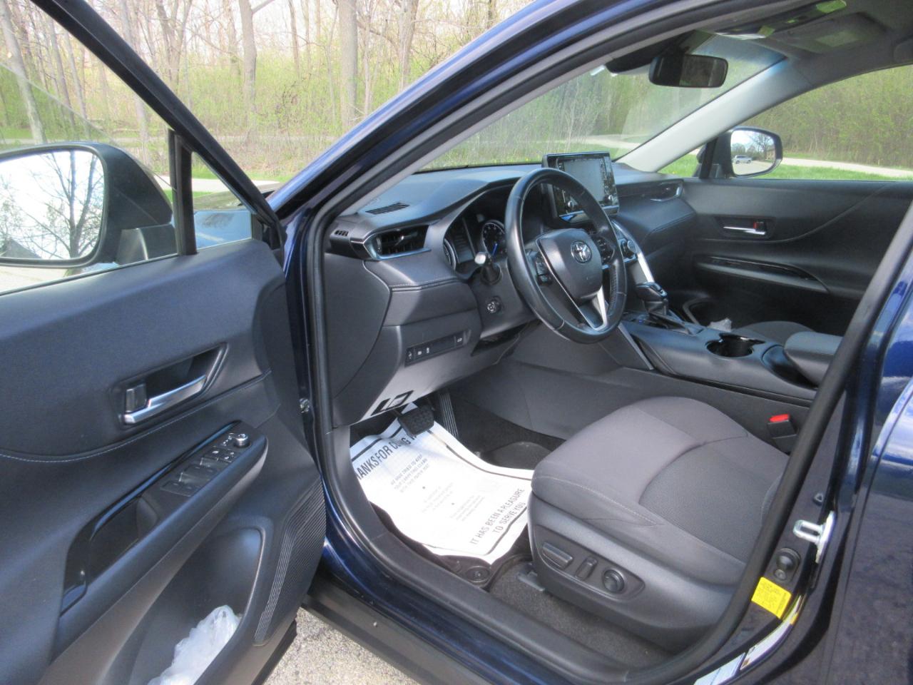 Toyota Venza LE AWD (Natl) 2021