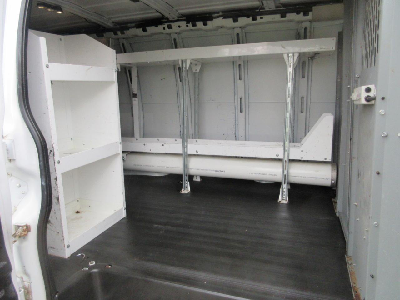 Chevrolet Express Cargo Van RWD 2500 135" 2017