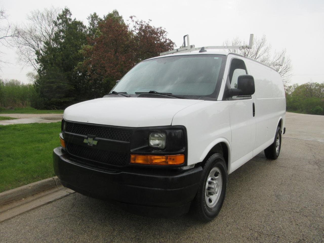 Chevrolet Express Cargo Van RWD 2500 135" 2017