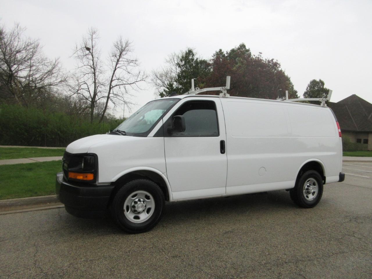 Chevrolet Express Cargo Van RWD 2500 135" 2017