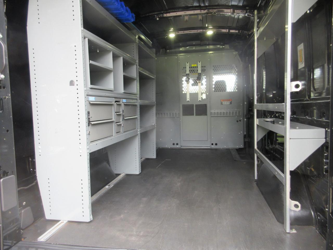 Ford Transit Van T-250 148" Med Rf 9000 GVWR Sliding RH Dr 2017