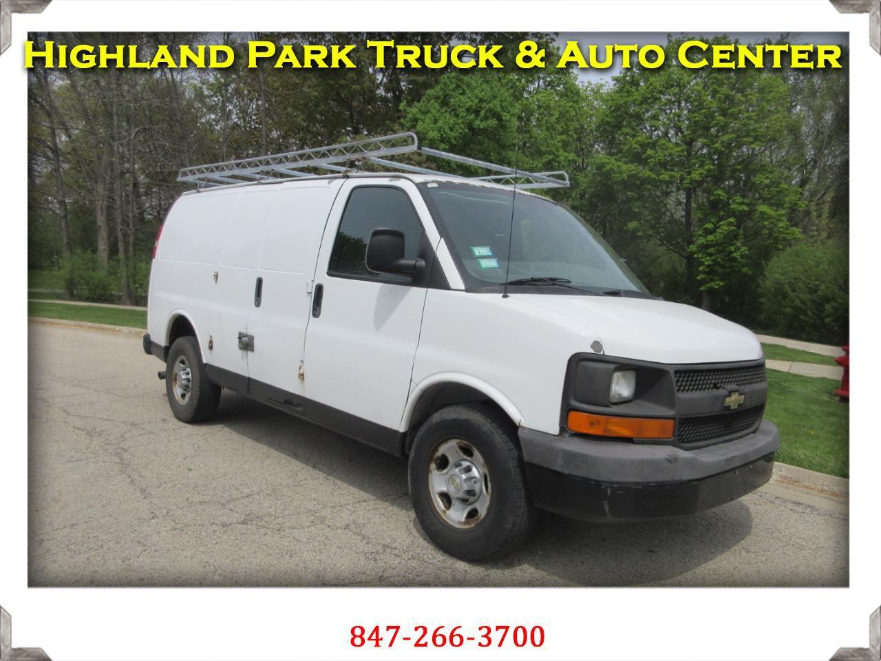 2010 Chevrolet Express Cargo Van RWD 2500 135"