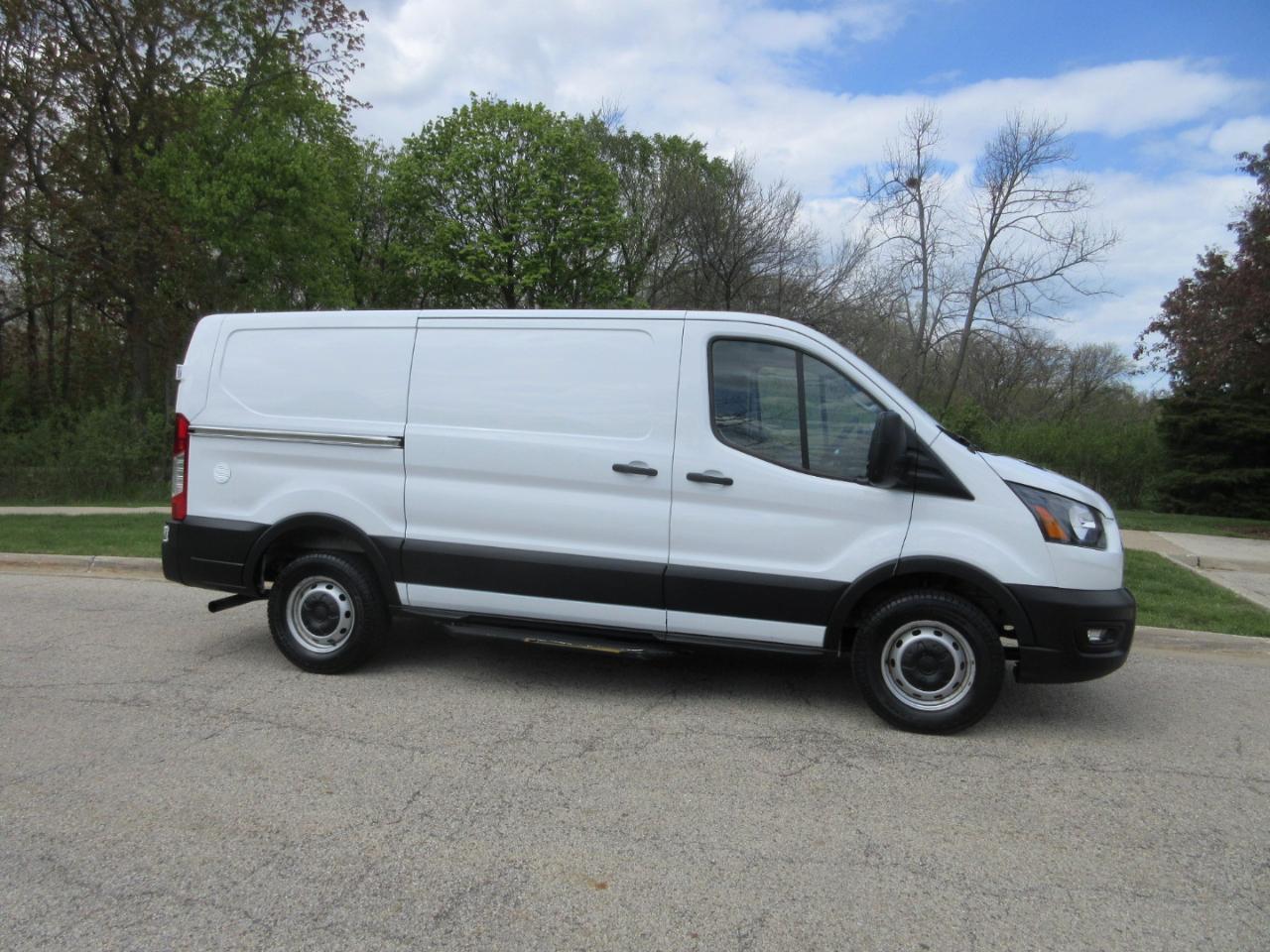 Ford Transit Cargo Van T-250 130" Low Rf 9070 GVWR RWD 2020