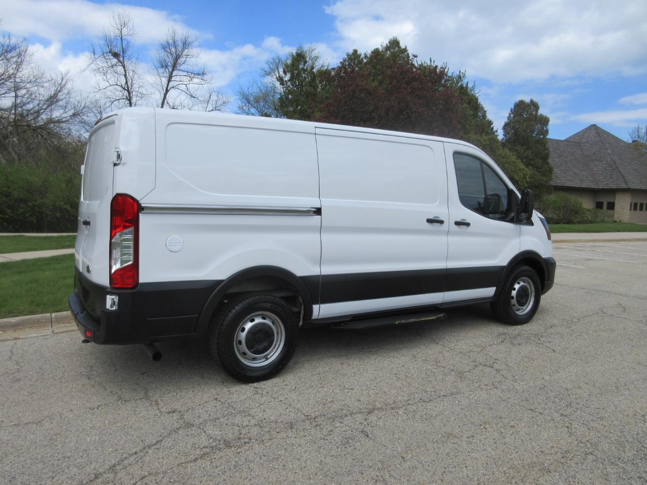 Ford Transit Cargo Van T-250 130" Low Rf 9070 GVWR RWD 2020