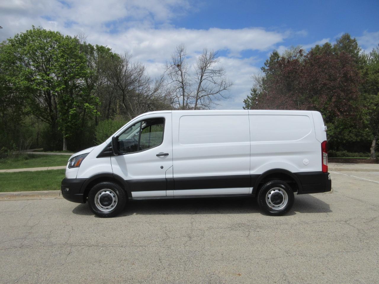 Ford Transit Cargo Van T-250 130" Low Rf 9070 GVWR RWD 2020