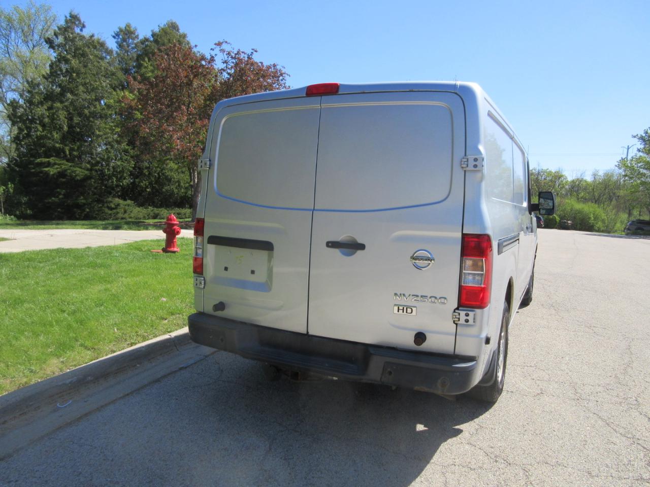 Nissan NV Standard Roof 2500 V6 SV 2016