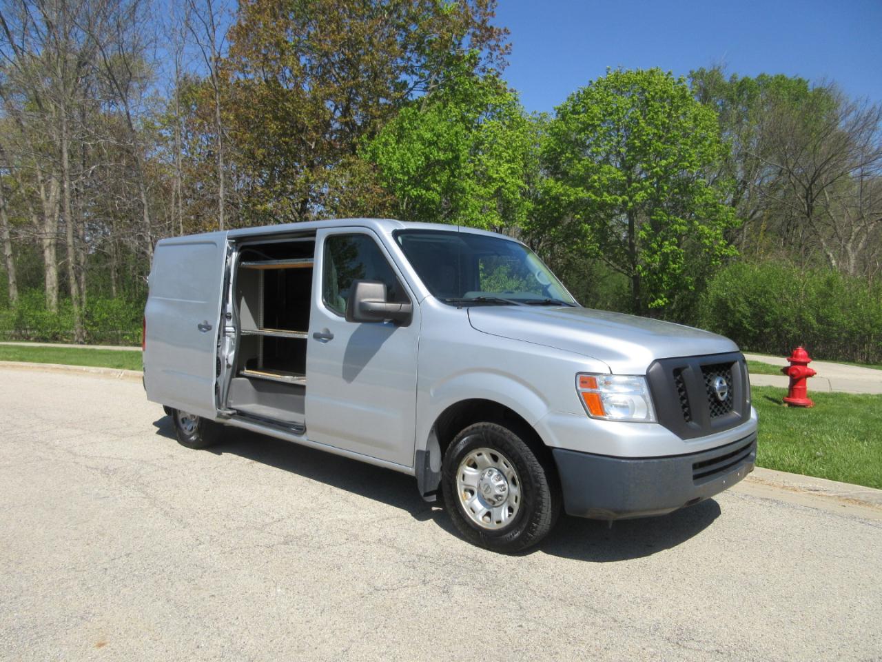 Nissan NV Standard Roof 2500 V6 SV 2016