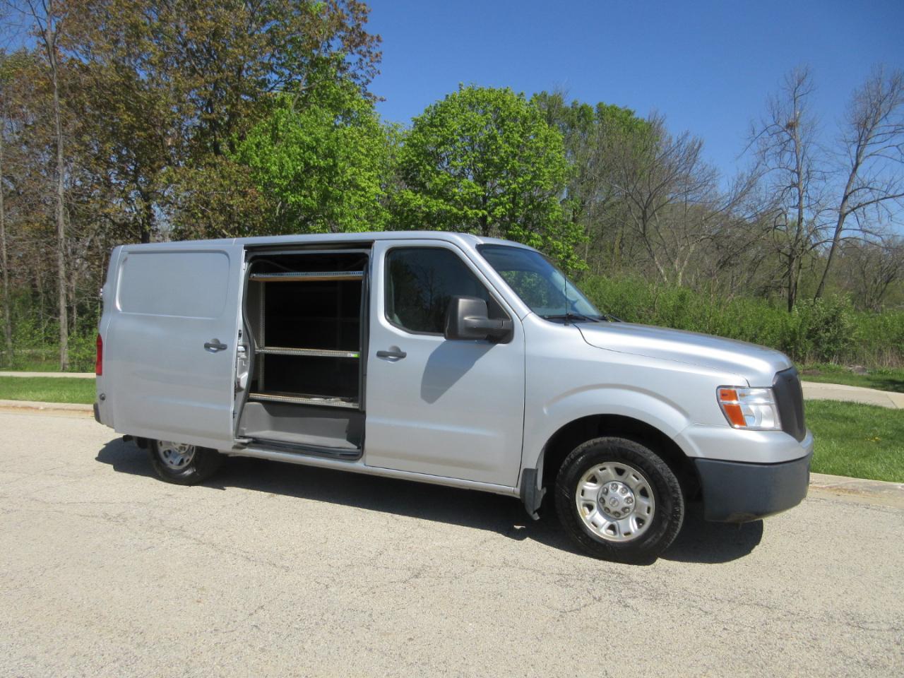 Nissan NV Standard Roof 2500 V6 SV 2016
