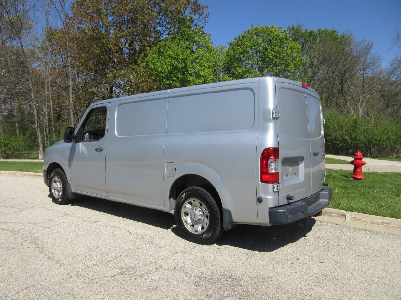 Nissan NV Standard Roof 2500 V6 SV 2016