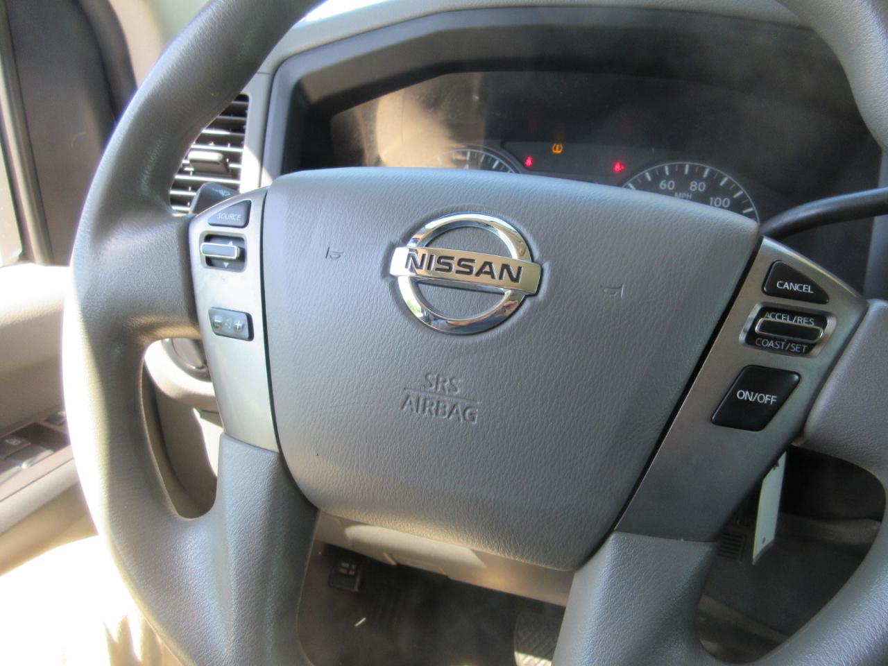 Nissan NV Standard Roof 2500 V6 SV 2016