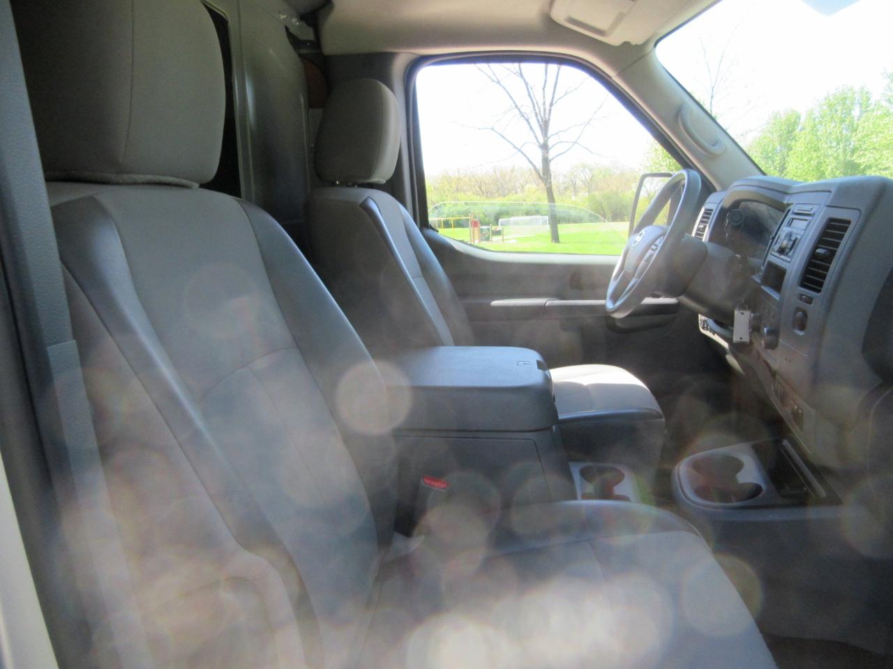 Nissan NV Standard Roof 2500 V6 SV 2016