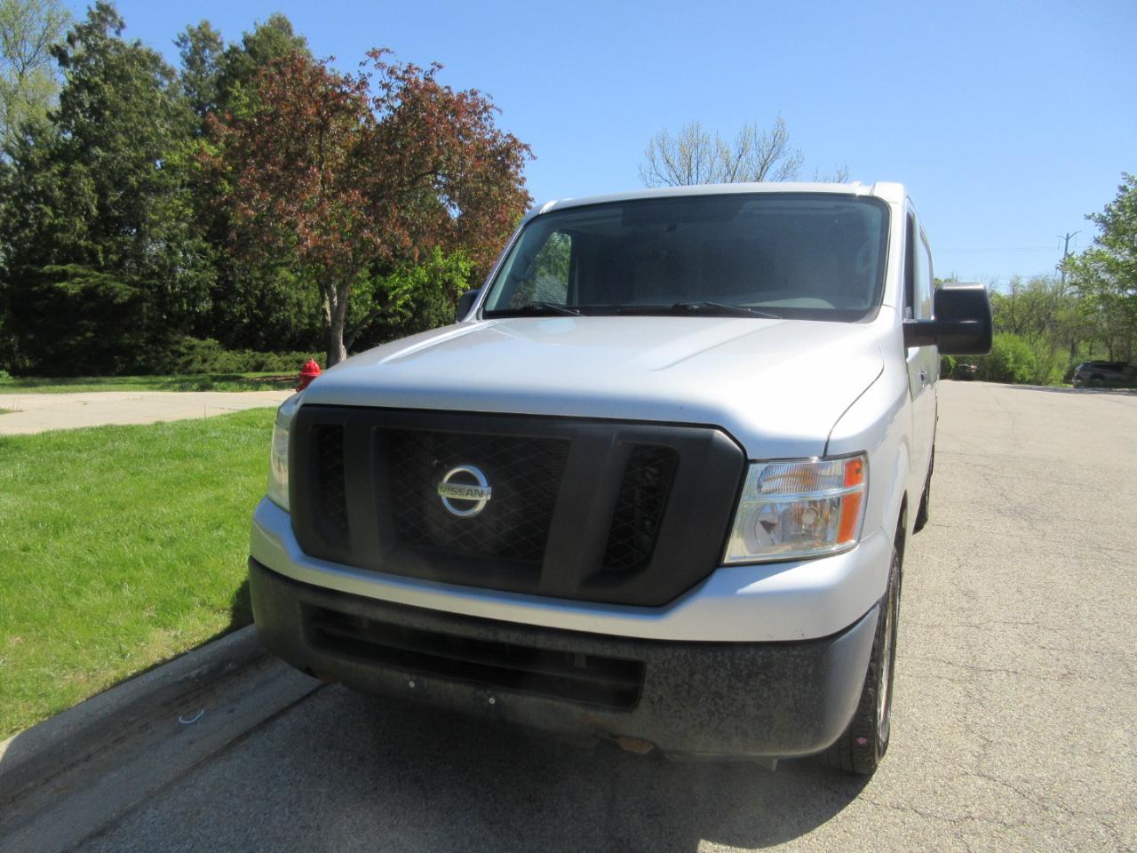 Nissan NV Standard Roof 2500 V6 SV 2016