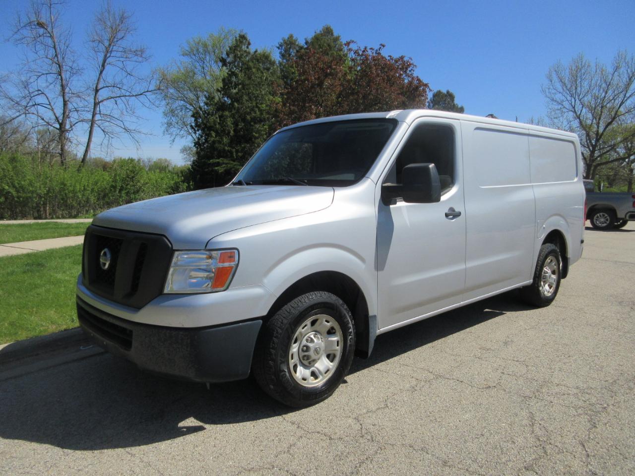 Nissan NV Standard Roof 2500 V6 SV 2016
