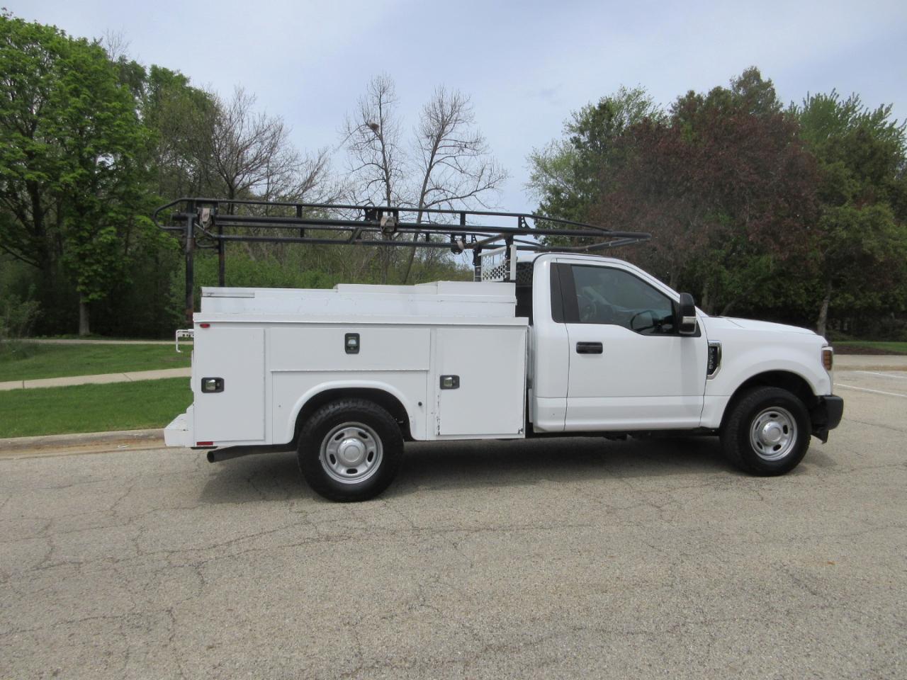 Ford Super Duty F-350 SRW XLT 2WD Reg Cab 8' Box 2018
