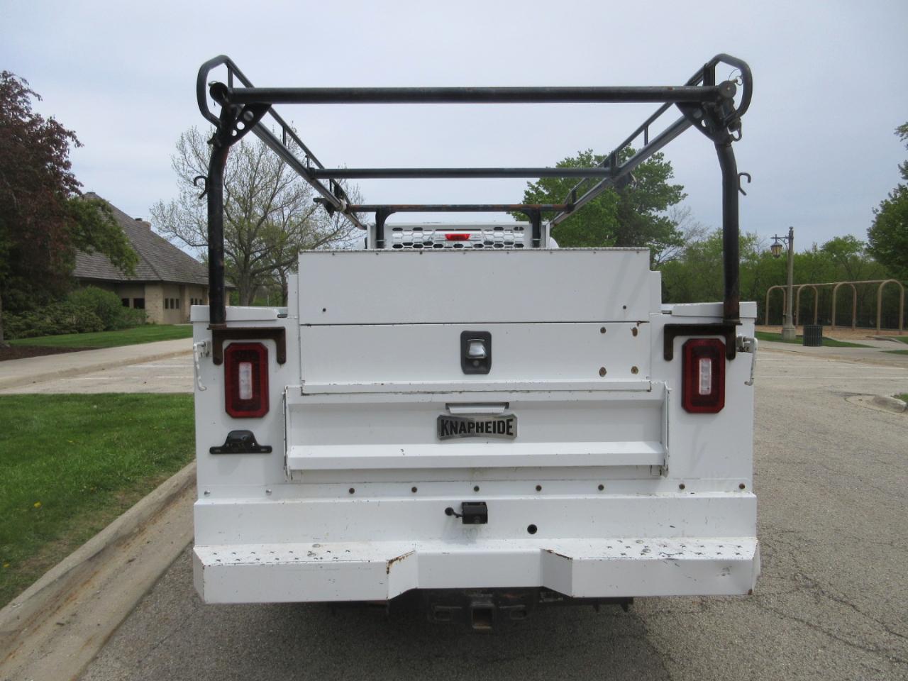 Ford Super Duty F-350 SRW XLT 2WD Reg Cab 8' Box 2018