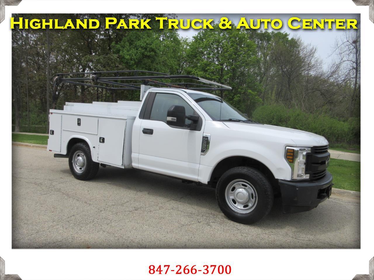 2018 Ford Super Duty F-350 SRW XLT 2WD Reg Cab 8' Box