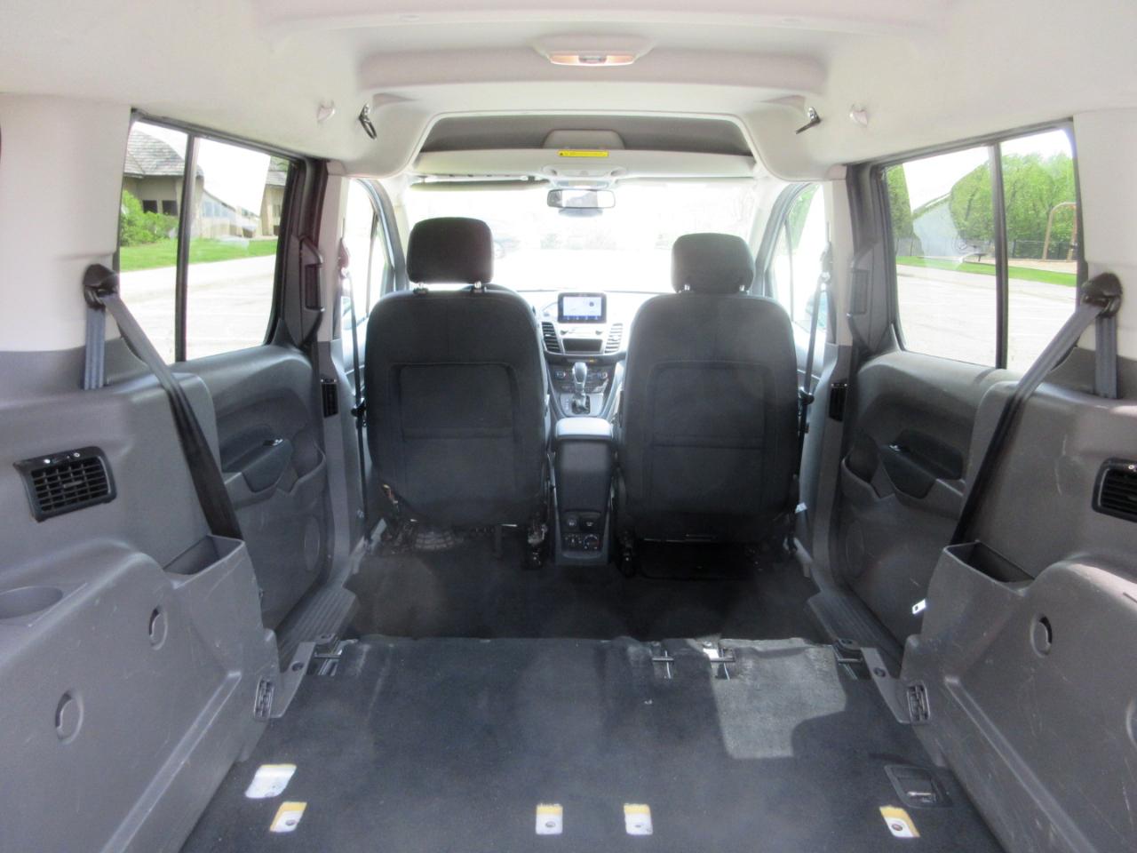Ford Transit Connect Wagon XLT LWB w/Rear Symmetrical Doors 2022