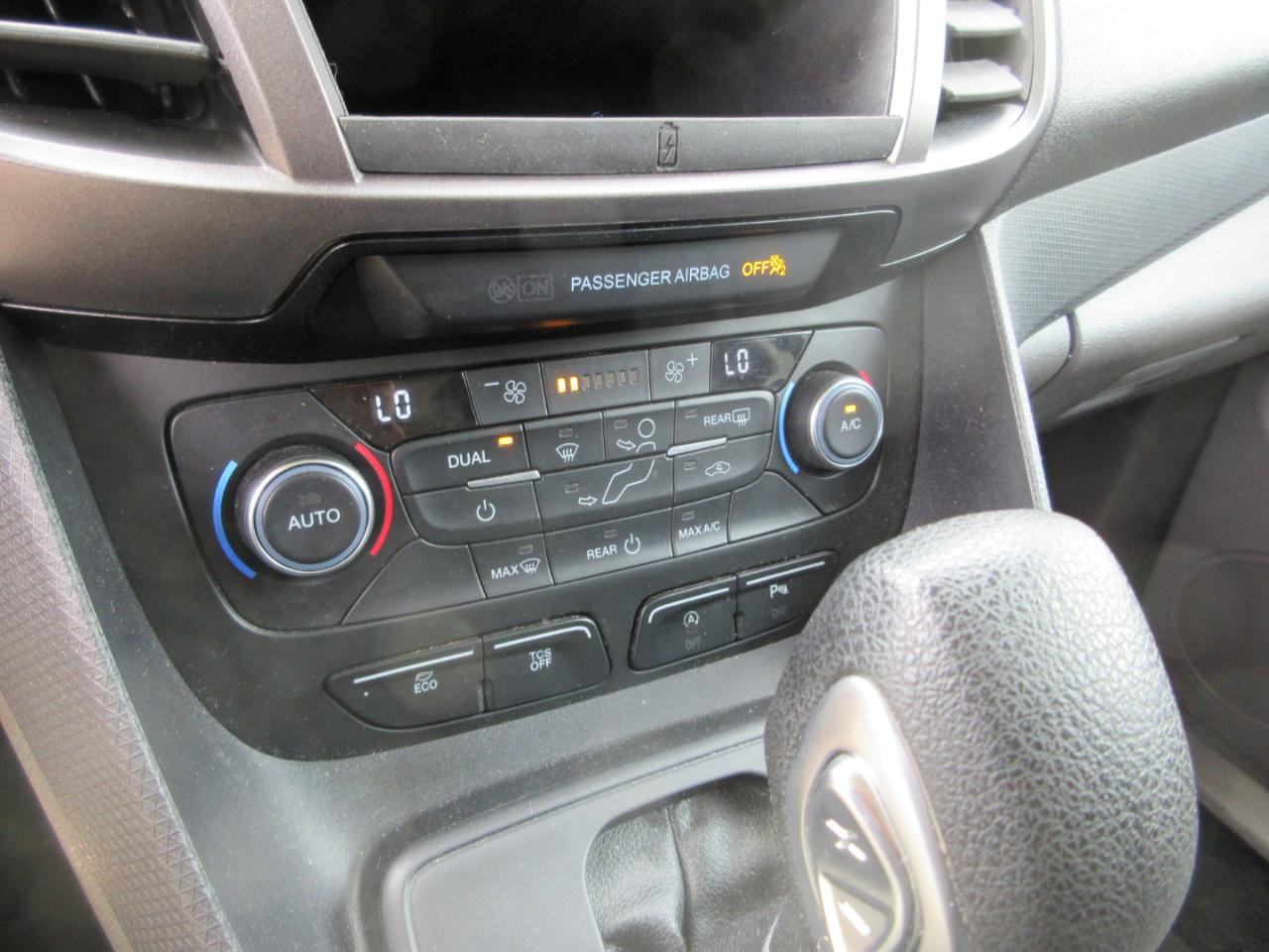 Ford Transit Connect Wagon XLT LWB w/Rear Symmetrical Doors 2022