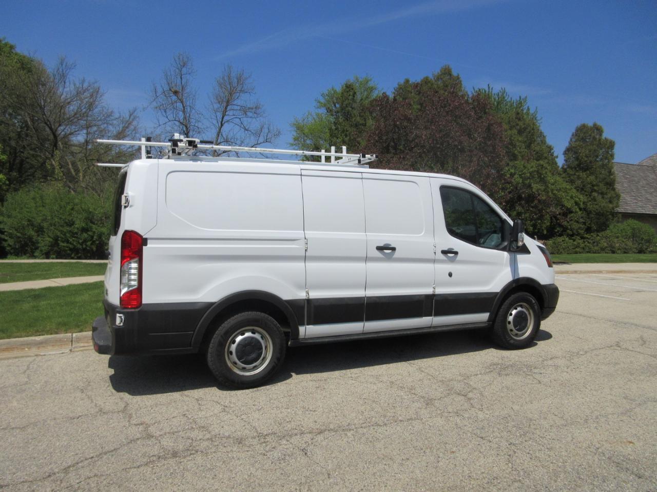 Ford Transit Van T-150 130" Low Rf 8600 GVWR Swing-Out RH Dr 2019