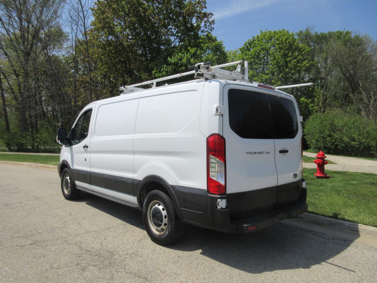 Ford Transit Van T-150 130" Low Rf 8600 GVWR Swing-Out RH Dr 2019