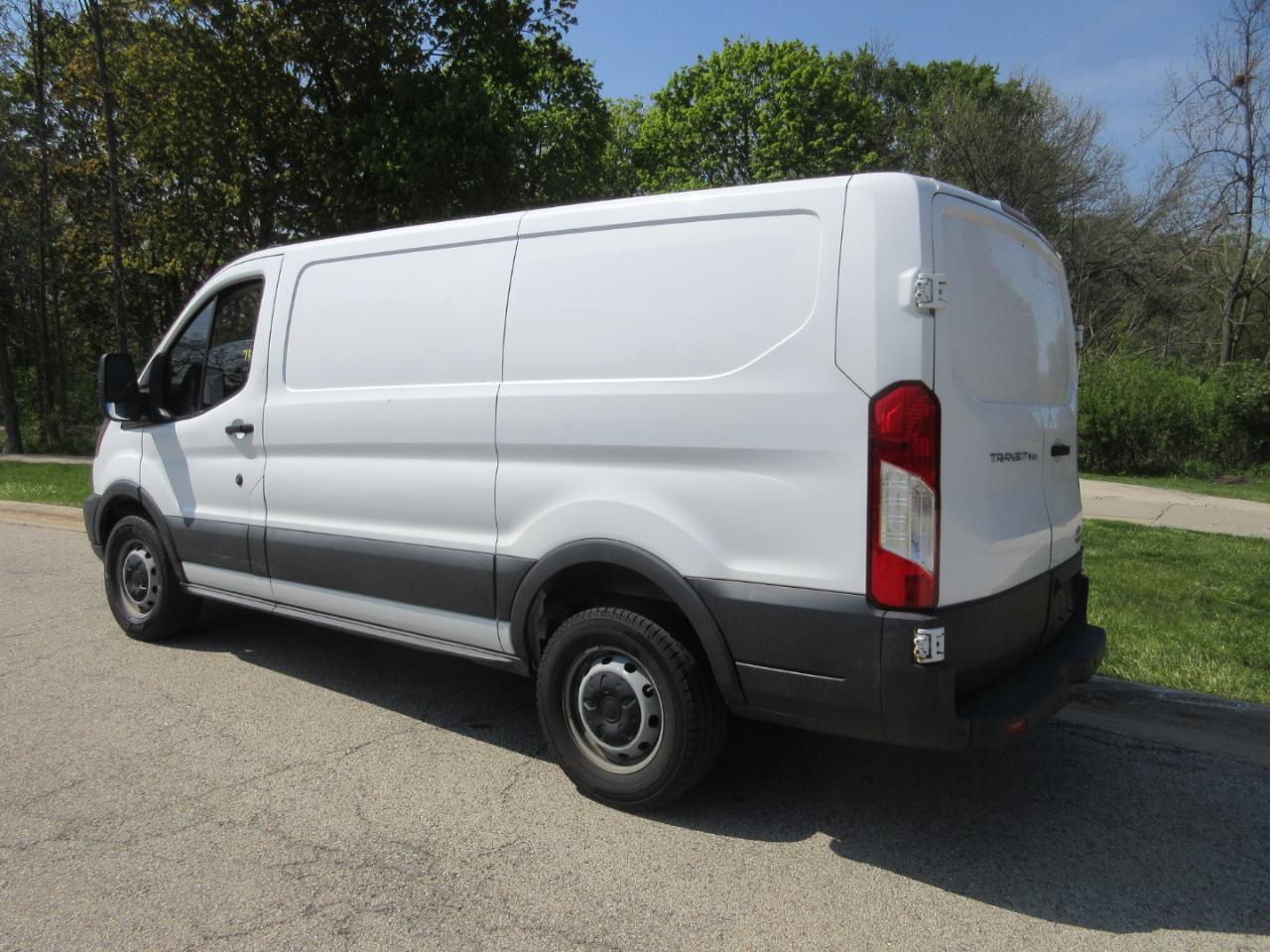 Ford Transit Van T-250 130" Low Rf 9000 GVWR Sliding RH Dr 2017