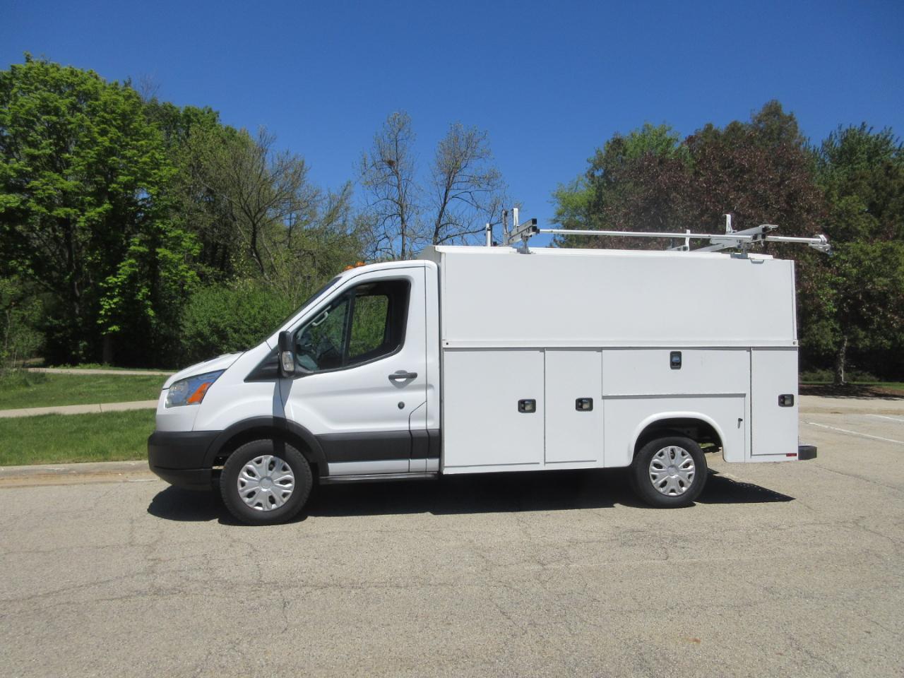 Ford Transit Cutaway T-350 SRW 138" WB 9500 GVWR 2019