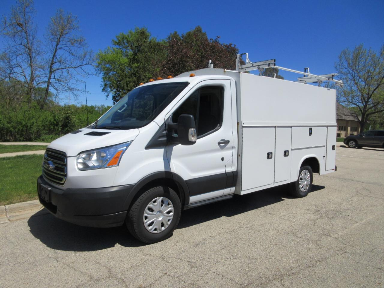 Ford Transit Cutaway T-350 SRW 138" WB 9500 GVWR 2019
