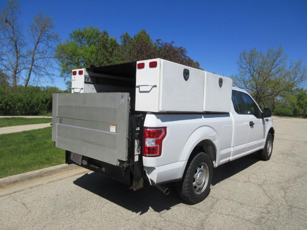 Ford F-150 XL 2WD SuperCab 8' Box 2018