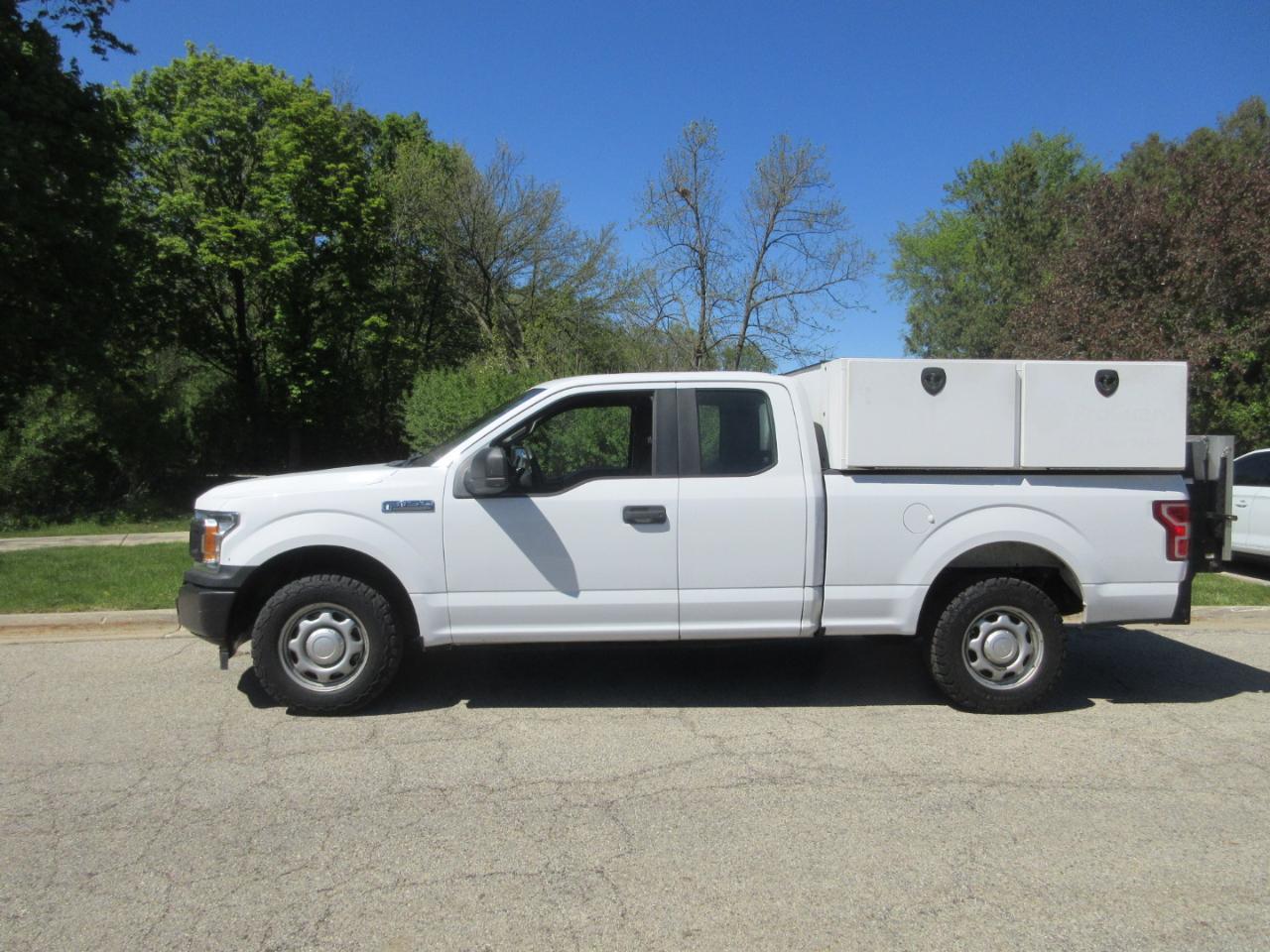 Ford F-150 XL 2WD SuperCab 8' Box 2018