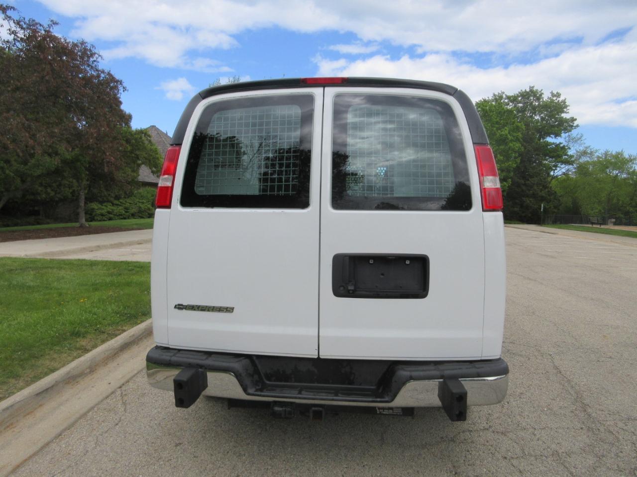Chevrolet Express Cargo Van RWD 2500 135" 2019