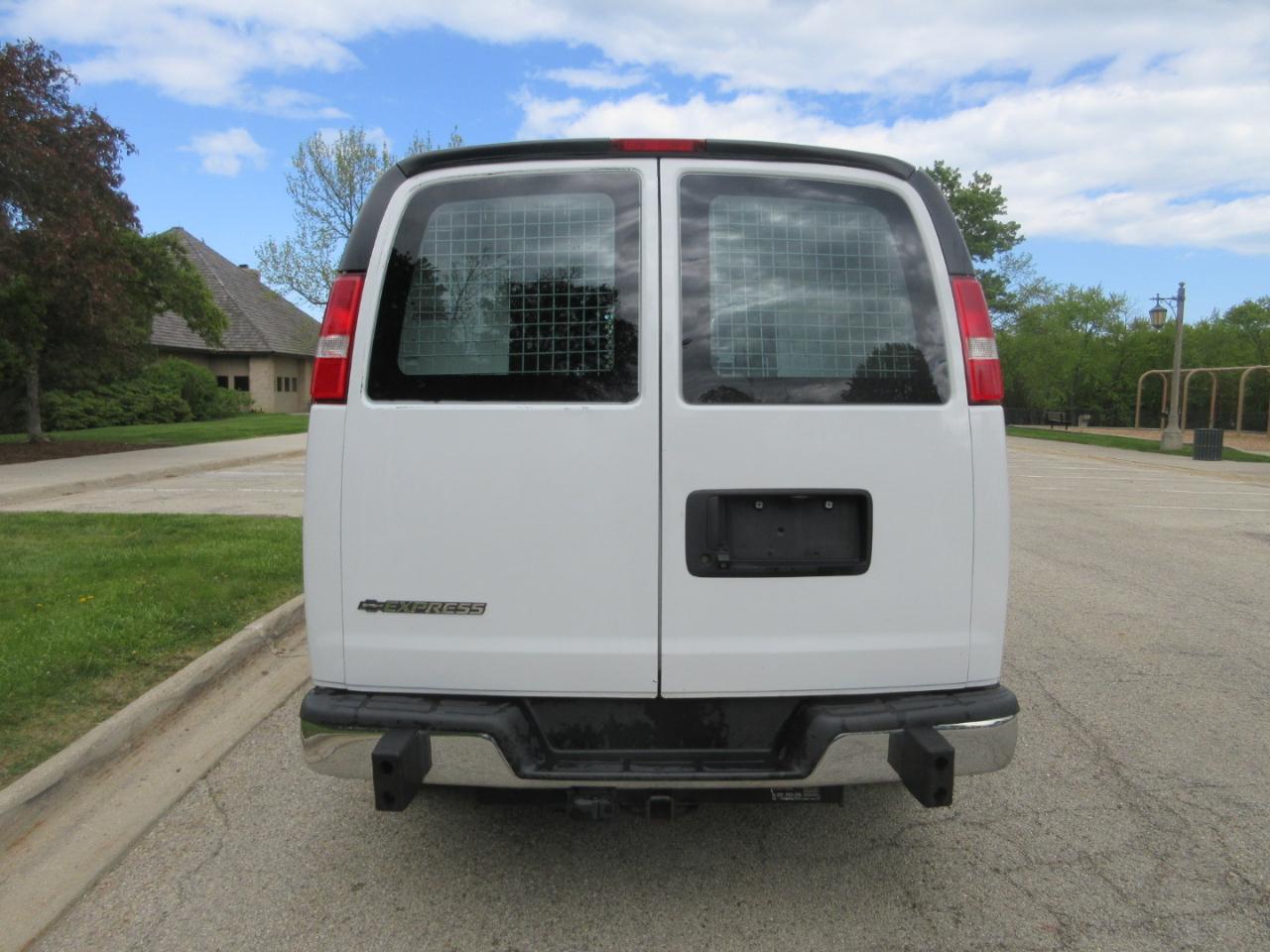 Chevrolet Express Cargo Van RWD 2500 135" 2019