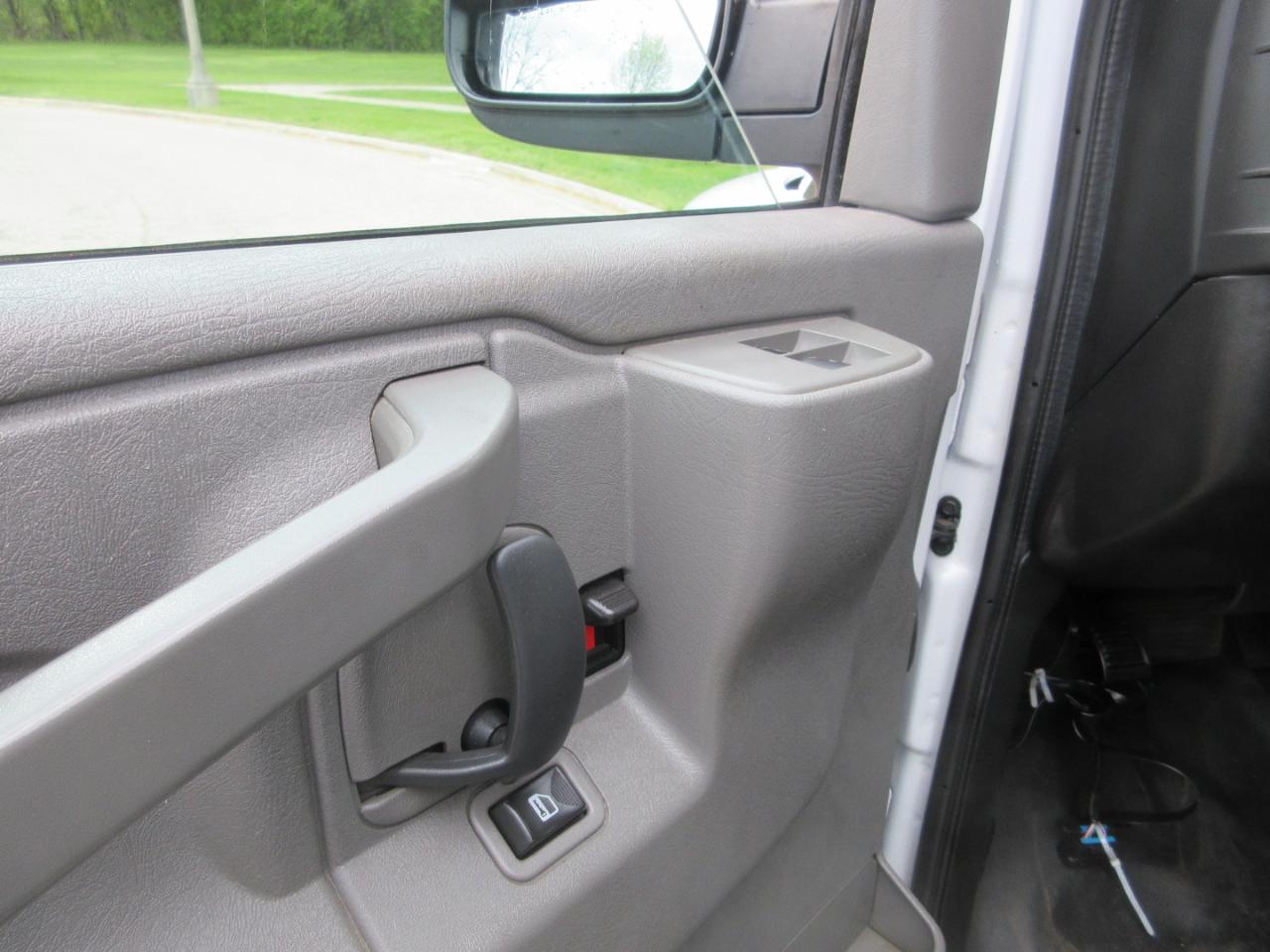 Chevrolet Express Cargo Van RWD 2500 135" 2019