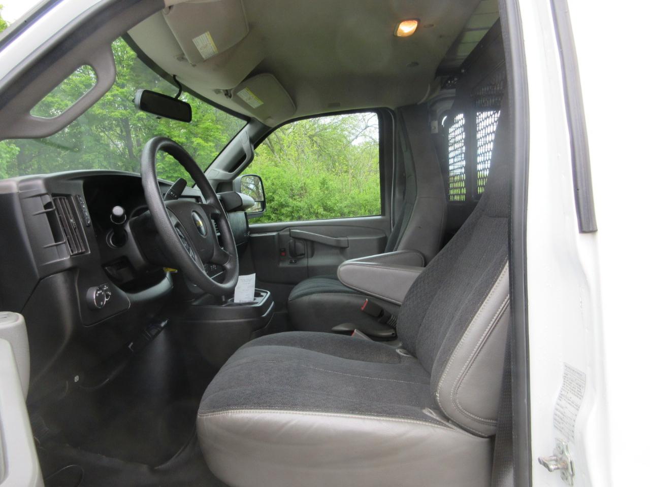 Chevrolet Express Cargo Van RWD 2500 135" 2019