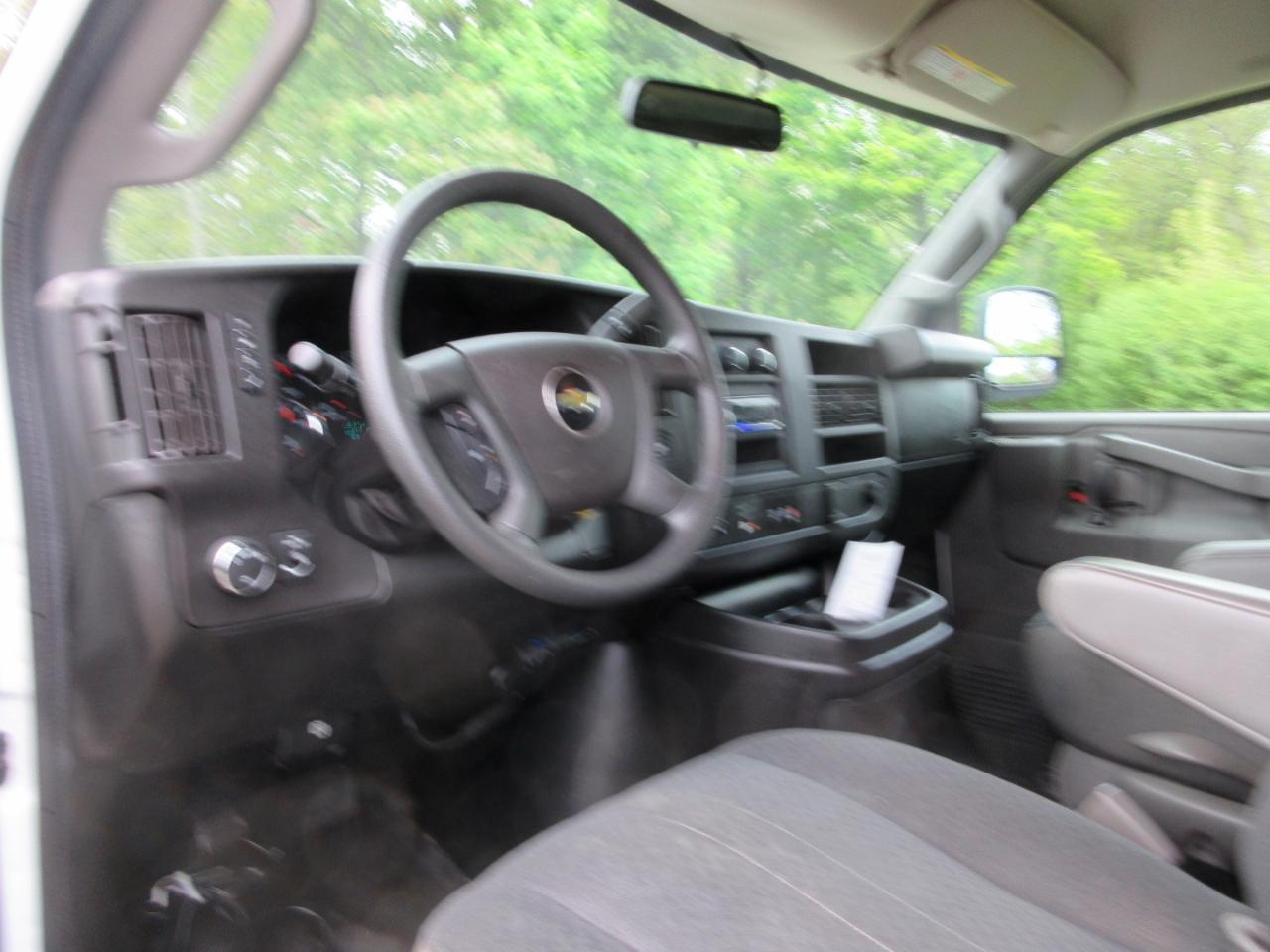Chevrolet Express Cargo Van RWD 2500 135" 2019
