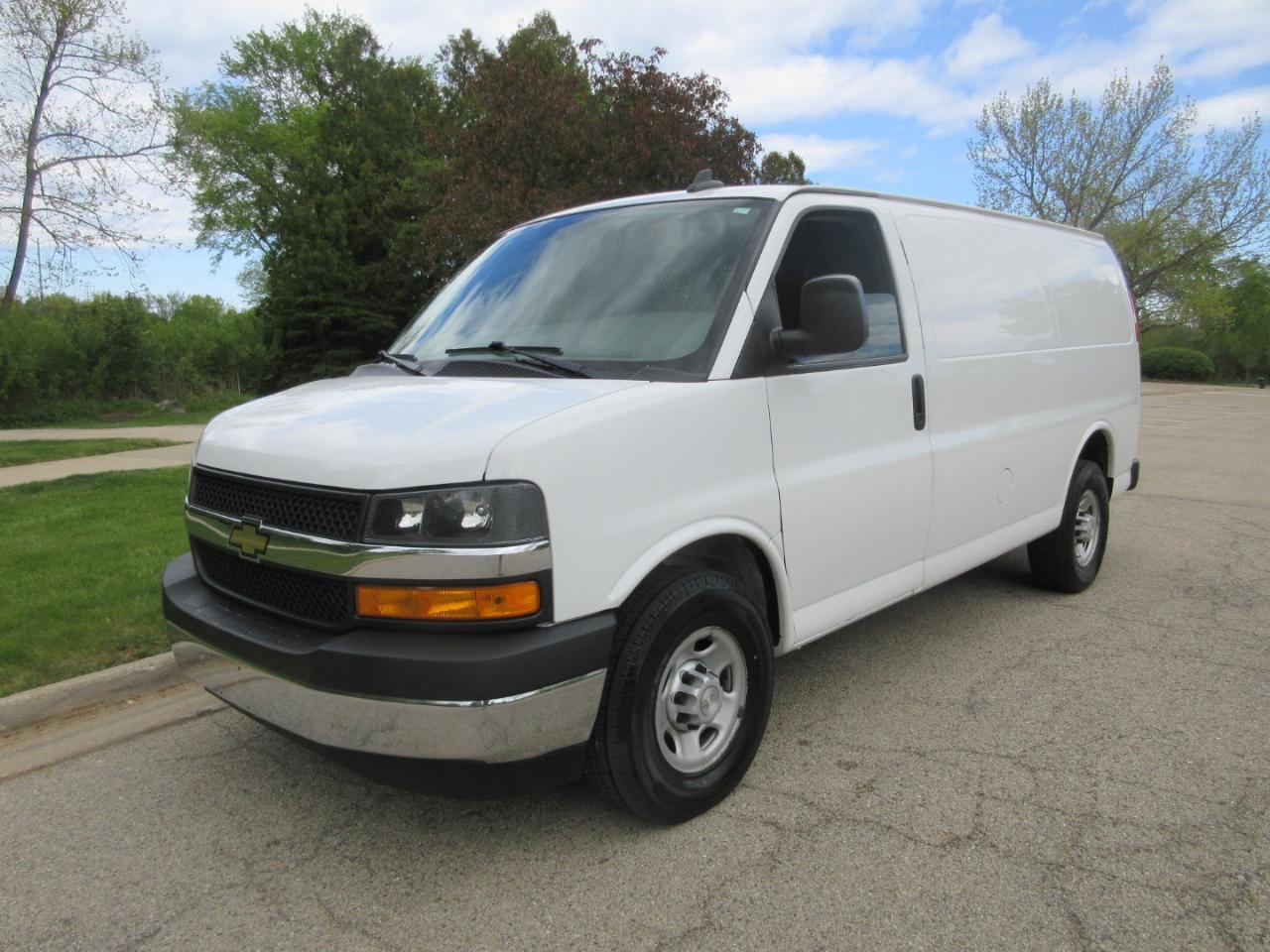 Chevrolet Express Cargo Van RWD 2500 135" 2019