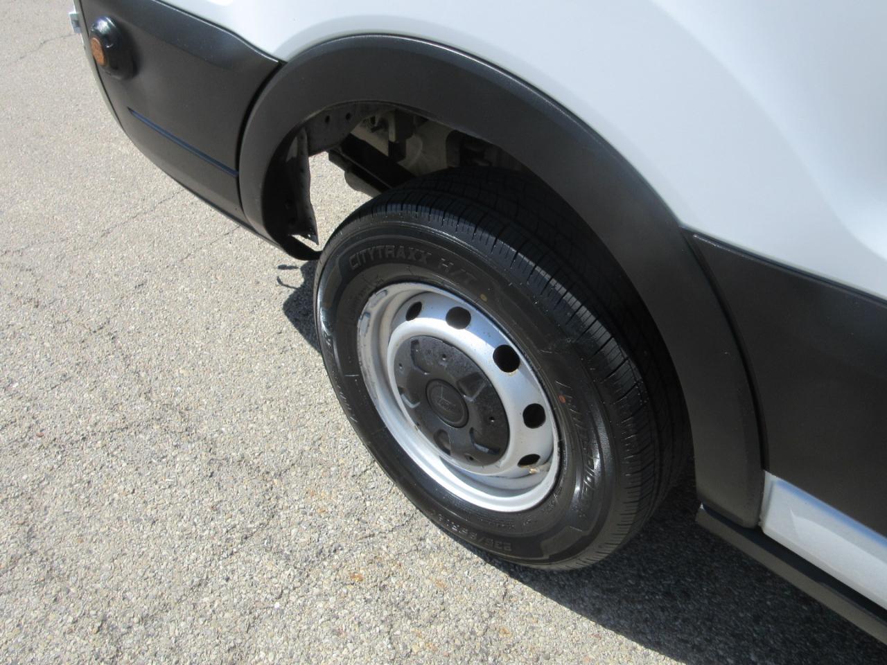 Ford Transit Van T-250 148" Low Rf 9000 GVWR Swing-Out RH Dr 2019
