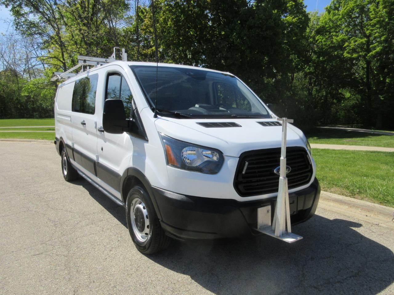 Ford Transit Van T-250 148" Low Rf 9000 GVWR Swing-Out RH Dr 2019
