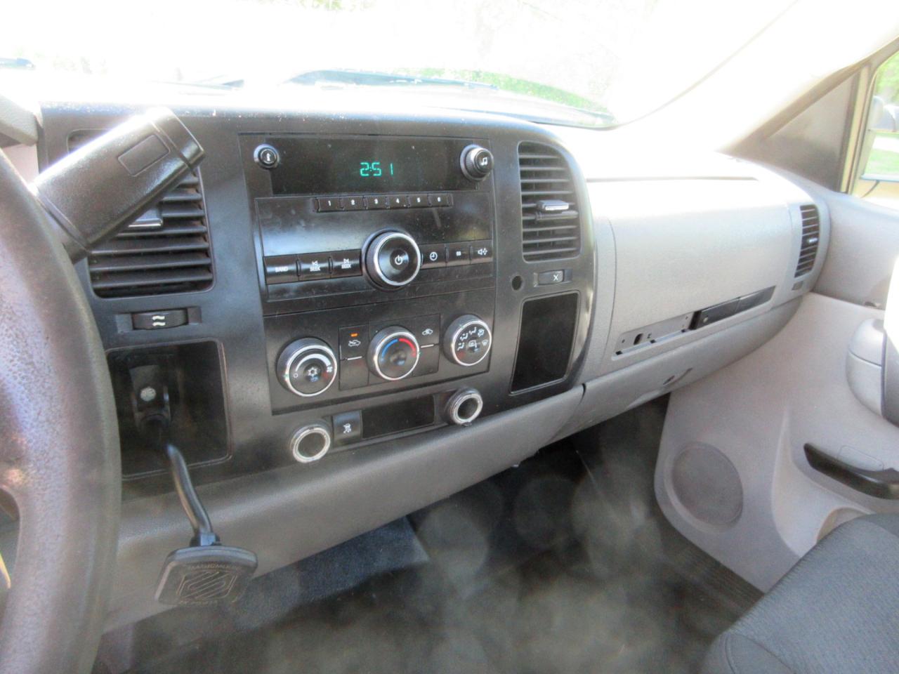 Chevrolet Silverado 2500HD 4WD Ext Cab 158.2" Work Truck 2011