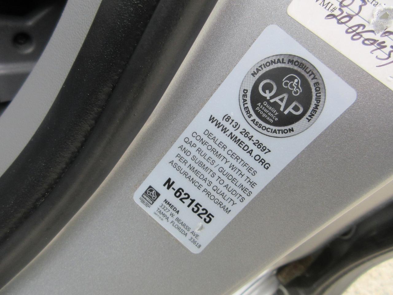Toyota Sienna XLE Auto Access Seat FWD 7-Passenger (Natl) 2020