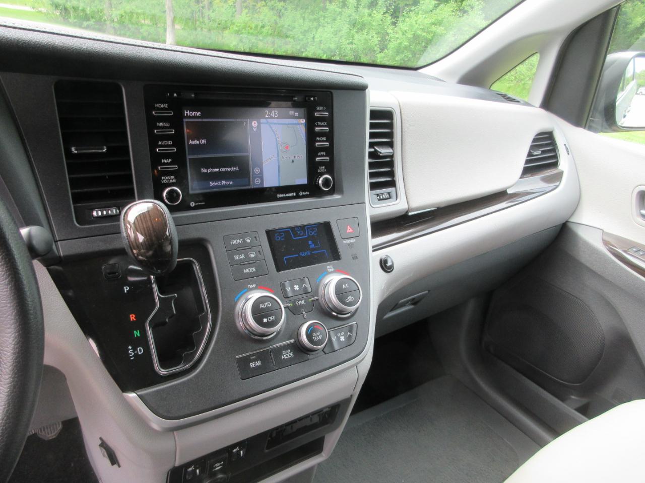 Toyota Sienna XLE Auto Access Seat FWD 7-Passenger (Natl) 2020