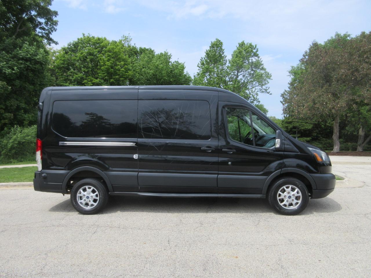Ford Transit Cargo Van T-250 148" Med Rf 9000 GVWR Sliding RH Dr 2015