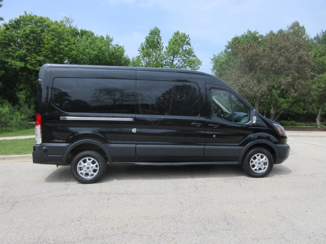 Ford Transit Cargo Van T-250 148" Med Rf 9000 GVWR Sliding RH Dr 2015