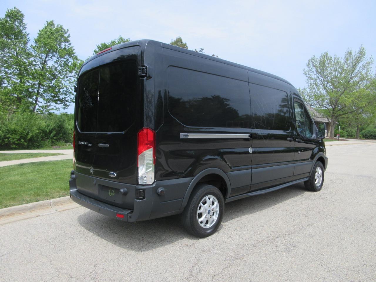 Ford Transit Cargo Van T-250 148" Med Rf 9000 GVWR Sliding RH Dr 2015