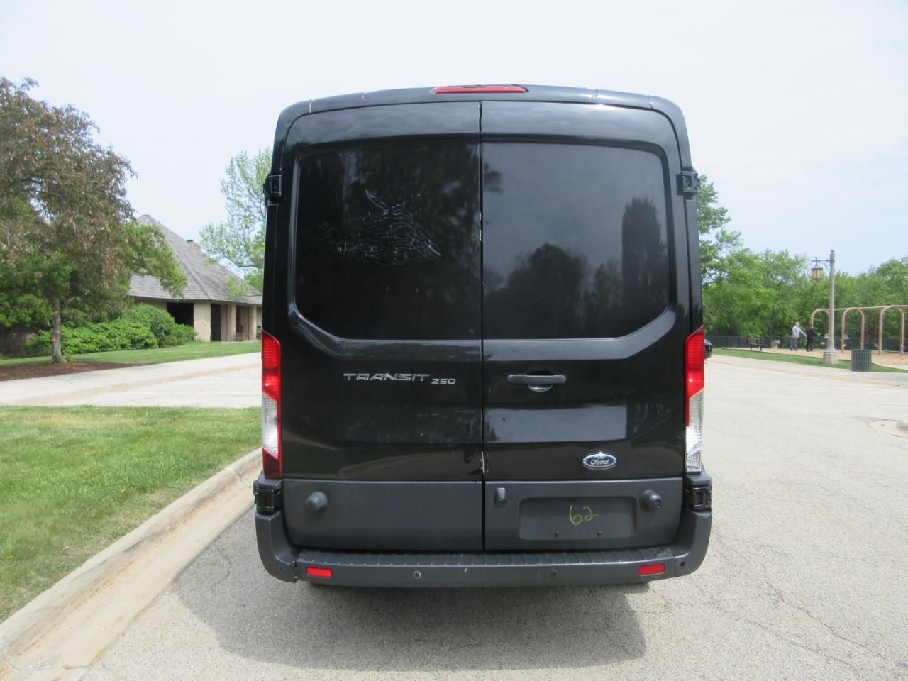 Ford Transit Cargo Van T-250 148" Med Rf 9000 GVWR Sliding RH Dr 2015